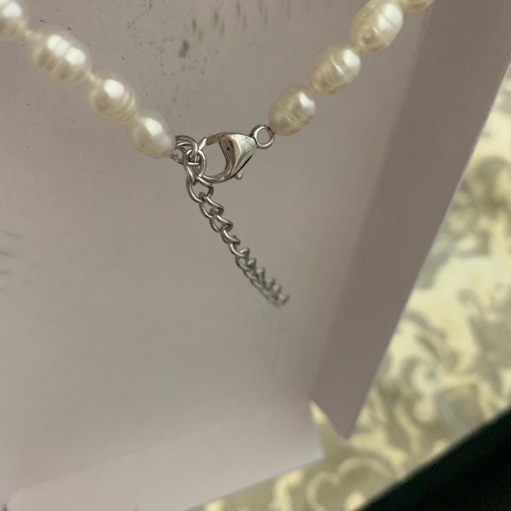 Pearl necklace